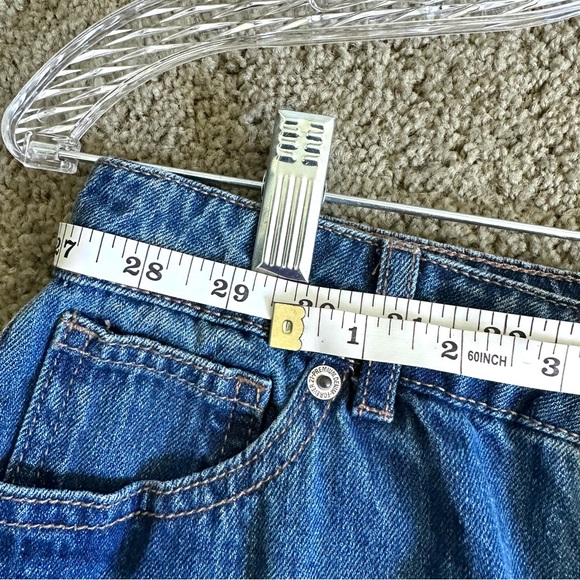 NWT Distressed Dark Blue Boyfriend Jeans | Size 6/M - Picture 4 of 7